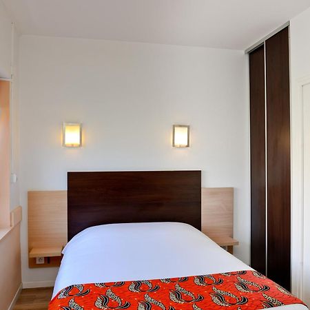 Logis Hostellerie Du Neez Gan Dış mekan fotoğraf