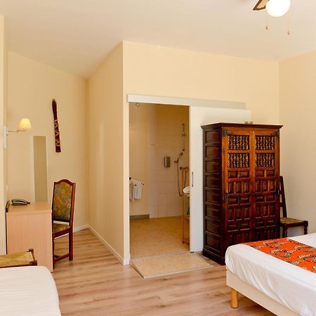 Logis Hostellerie Du Neez Gan Dış mekan fotoğraf