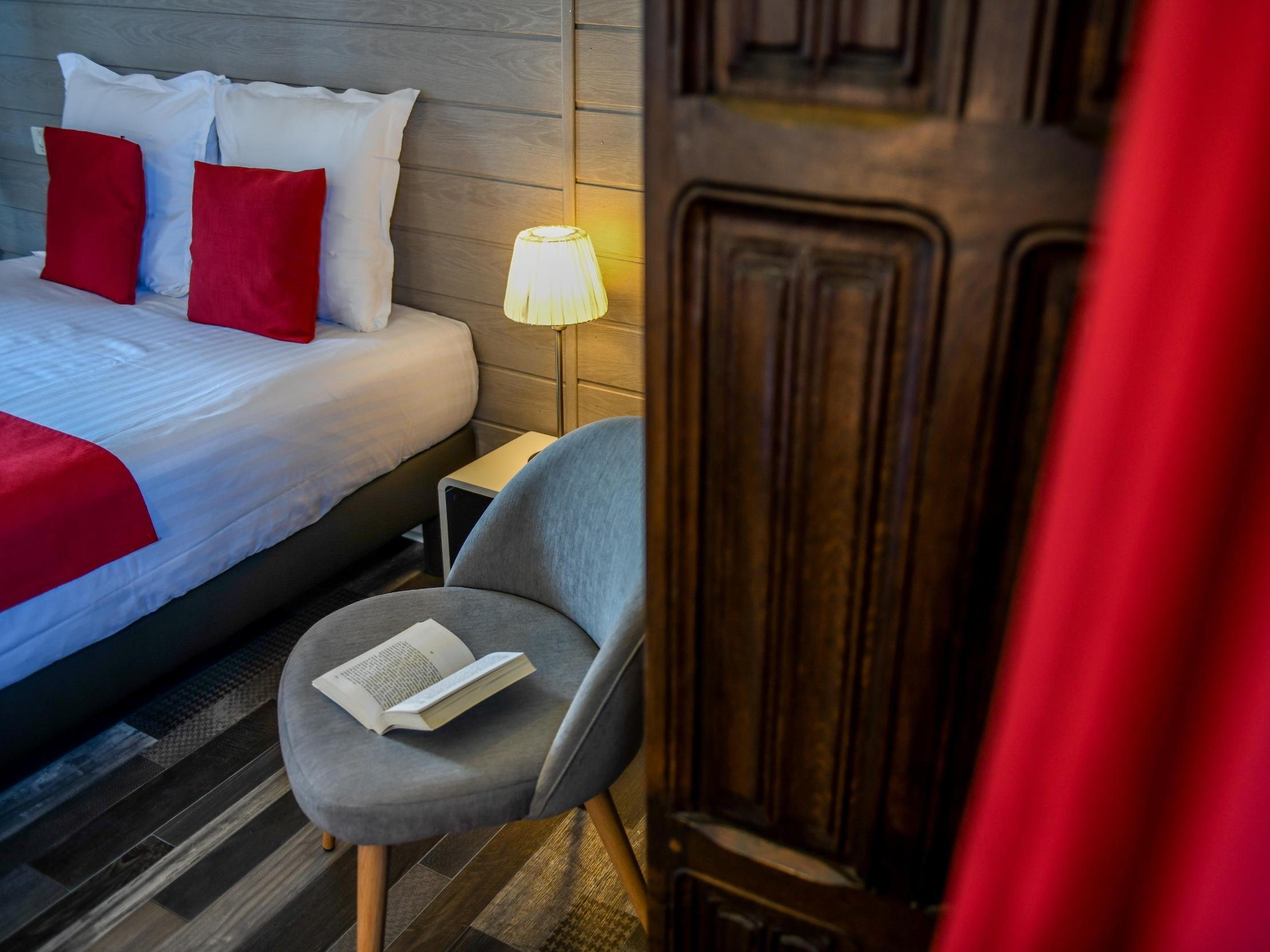 Logis Hostellerie Du Neez Gan Dış mekan fotoğraf