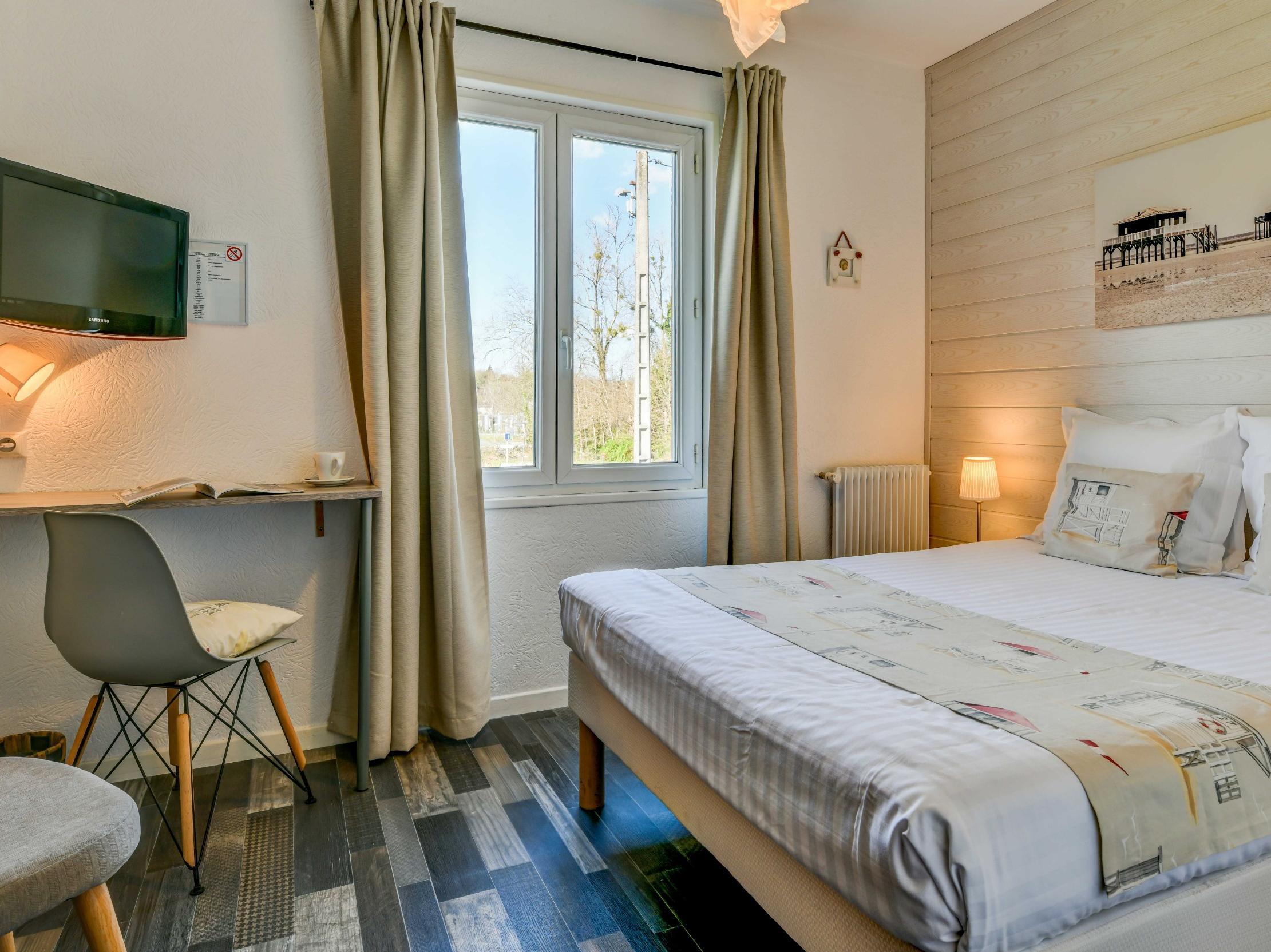 Logis Hostellerie Du Neez Gan Dış mekan fotoğraf