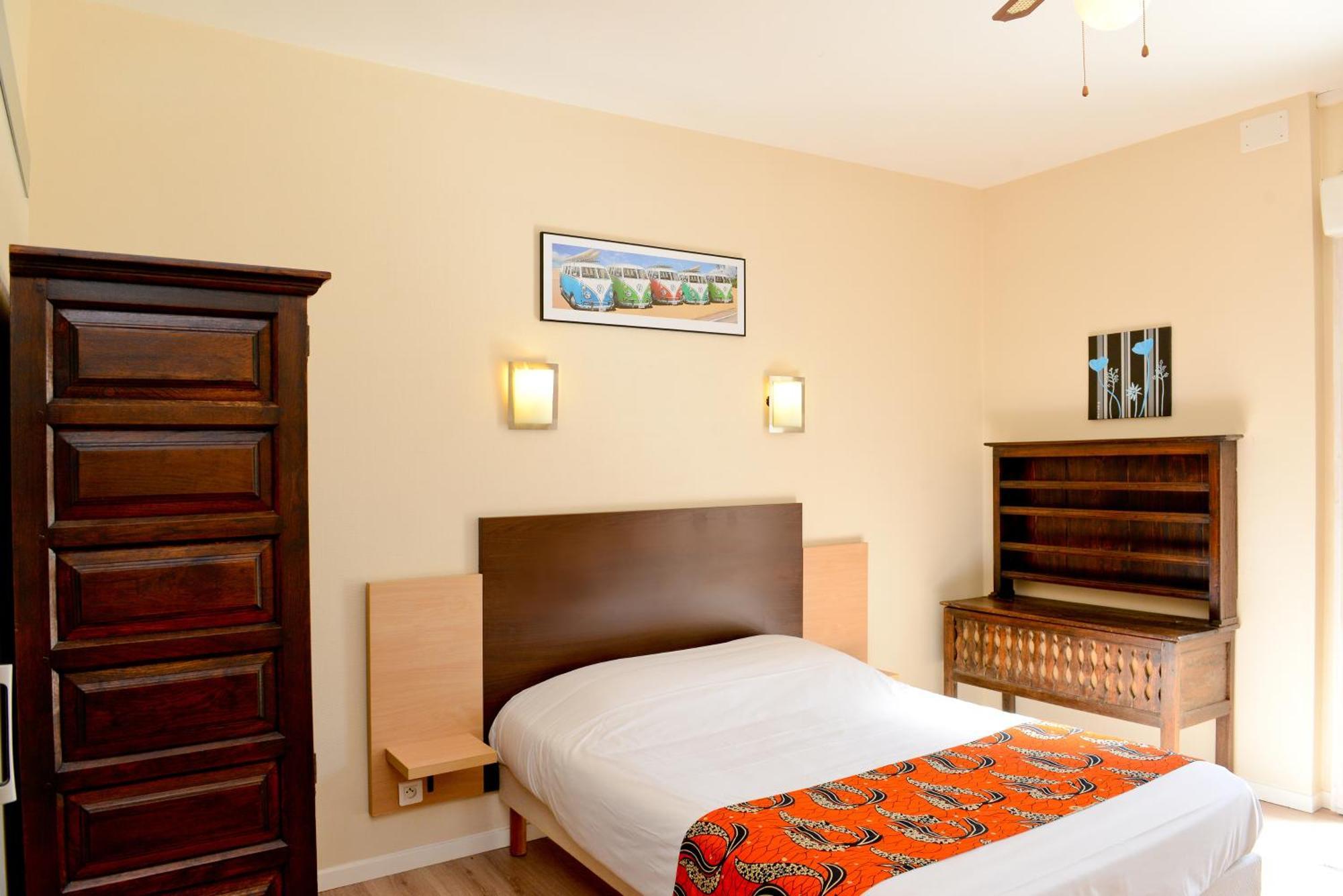 Logis Hostellerie Du Neez Gan Dış mekan fotoğraf