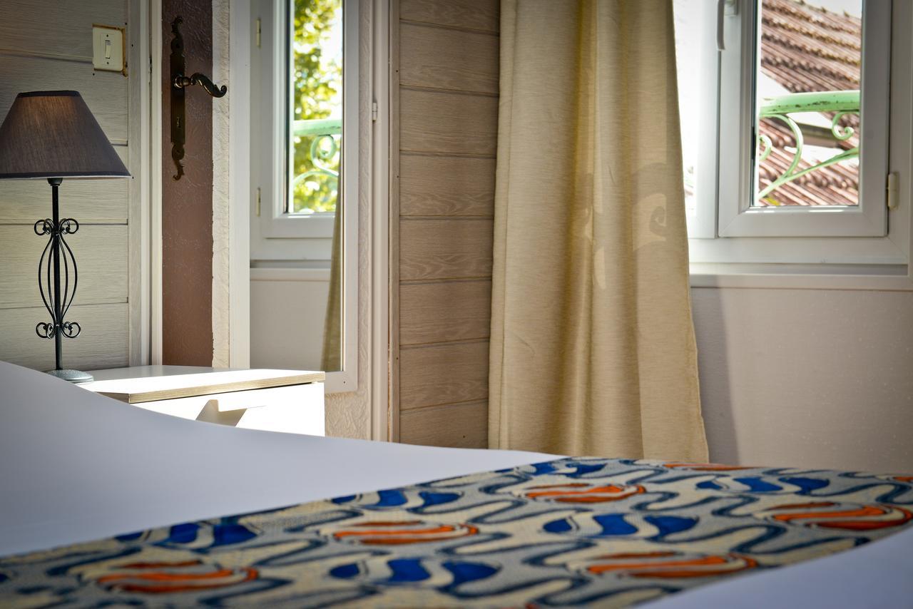 Logis Hostellerie Du Neez Gan Dış mekan fotoğraf