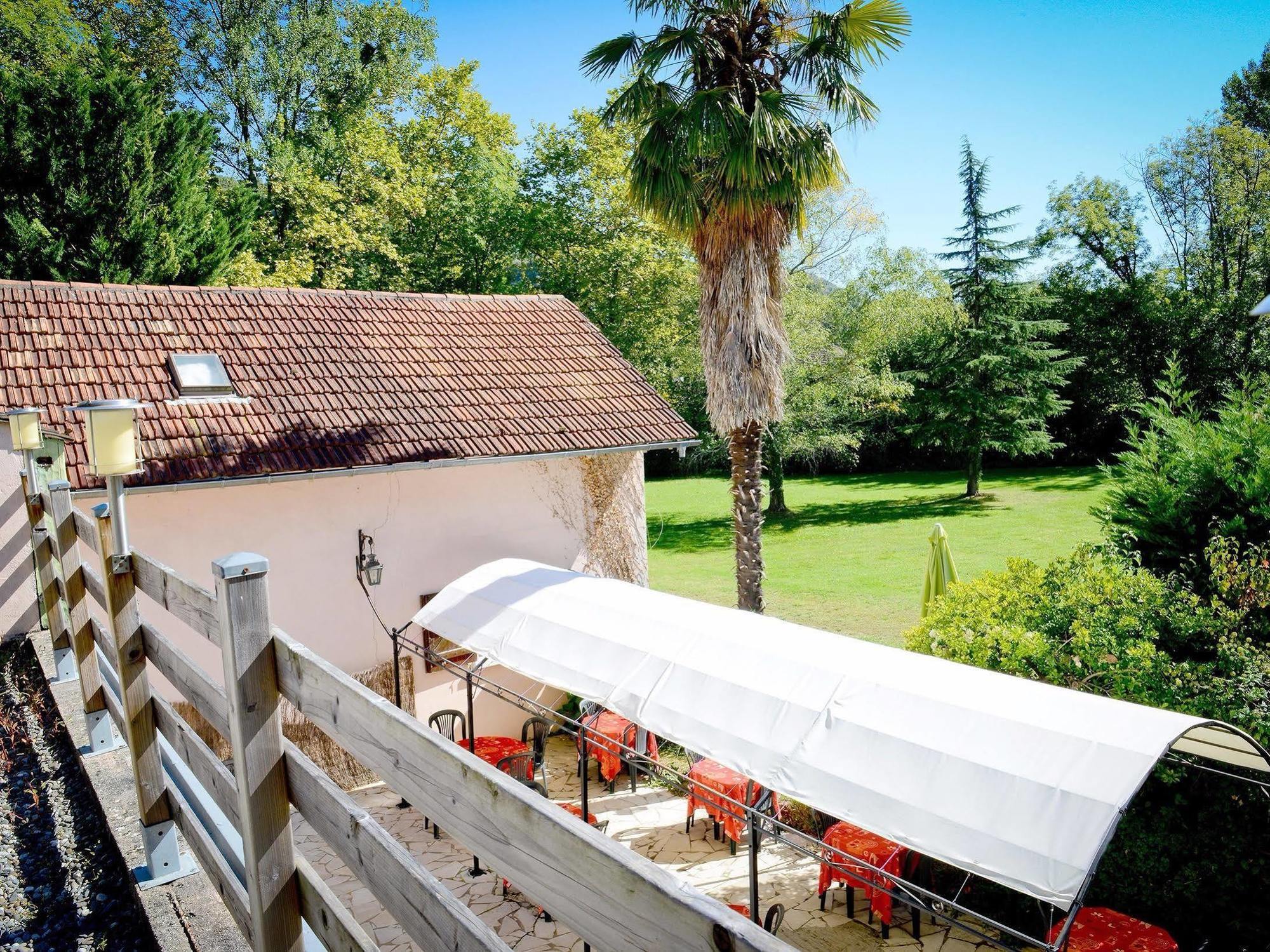 Logis Hostellerie Du Neez Gan Dış mekan fotoğraf