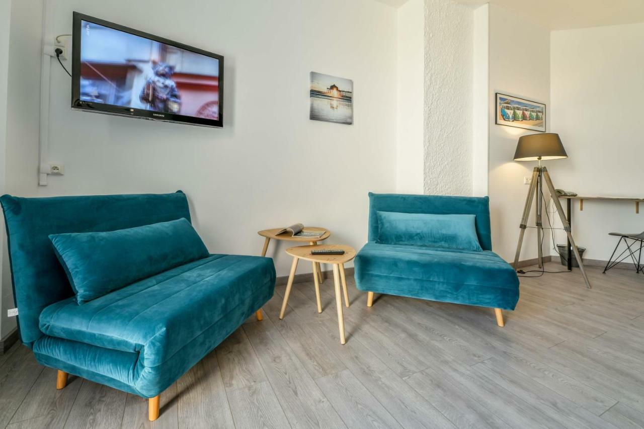 Logis Hostellerie Du Neez Gan Dış mekan fotoğraf